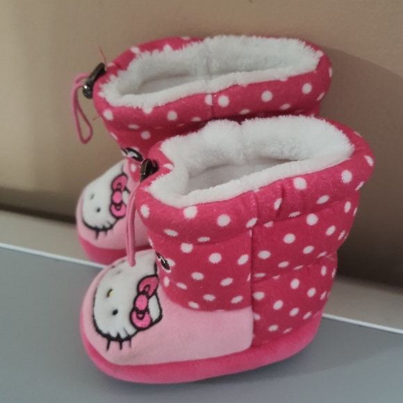 HELLO KITTY Toddler Booties - Picture 2 of 2